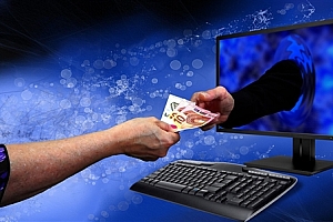 电商团结!淘宝、抖音后:消息称拼多多将商品交易总额放回第一目标