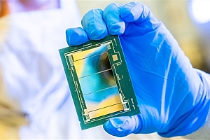 128核心、504MB三级缓存!Intel P核至强6曝光:7年了终于追上AMD