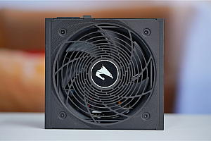 500W以下负载0噪音!技嘉白金雕1000PG5评测:转换效率远超白金认证标准
