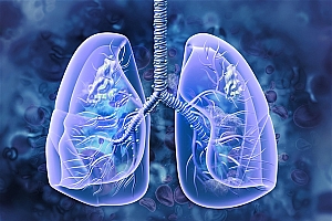 男子被细菌入侵脑肺:险摘除眼球