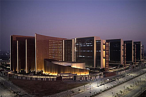 2000个中国工人 对抗80万印度钻石工匠