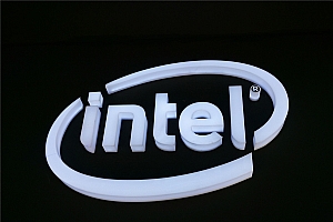 Intel抛售全部Arm持股!筹集约1.47亿美元